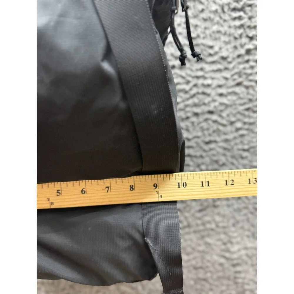 Arc'teryx Index 15 Backpack‎ Vancouver Edition Black Daypack Travel Bag - Picture 12 of 13